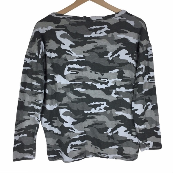 CHASER Camo Cozy Pullover Top Print Loungewear Long Sleeve Grey Size Medium - Picture 3 of 7